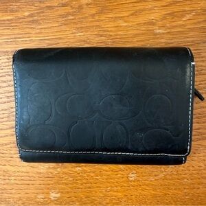 Coach Leather Wallet Black BiFold Snap Wallet Very Nicely Nice